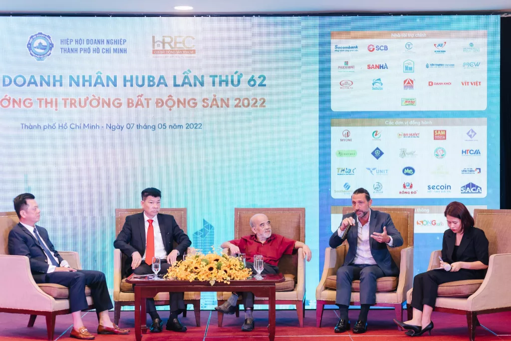 Cafe Doanh nhân Huba lần thứ 62 với chủ đề Xu hướng thị trường bất động sản 2022