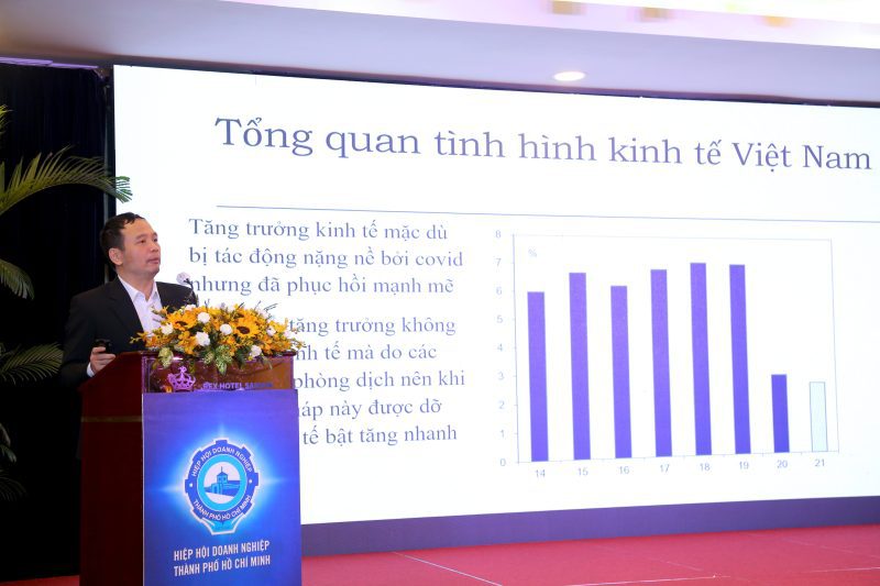 Cafe Doanh nhân lần thứ 61 với chủ đề Dự báo kinh tế Việt Nam, động lực phục hồi và phát triển kinh tế - xã hội năm 2022