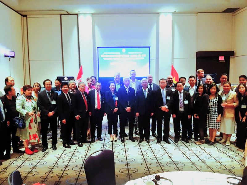 Đoàn đại biểu thành phố Hồ Chí Minh tham dự Diễn đàn doanh nghiệp Việt Nam-Canada