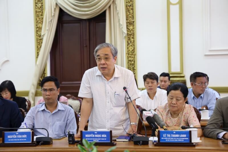 Ông Nguyễn Ngọc Hòa, Chủ tịch HUBA phát biểu tại Hội nghị công bố triển khai đánh giá năng lực cạnh tranh cấp sở, ban, ngành và địa phương (DDCI) của TP. HCM năm 2023