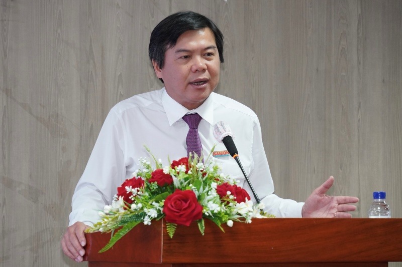 Nhà báo Tăng Hữu Phong, Tổng Biên tập Báo SGGP phát biểu tại lễ ký kết
