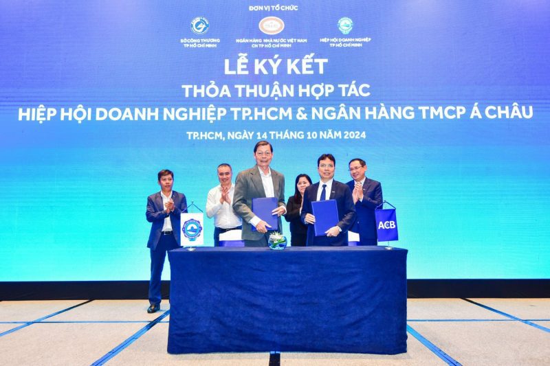 Lễ ký kết hợp tác giữa Hiệp hội doanh nghiệp TP.HCM với Ngân hàng TMCP Á Châu cung cấp hỗ trợ lãi suất thấp cho doanh nghiệp